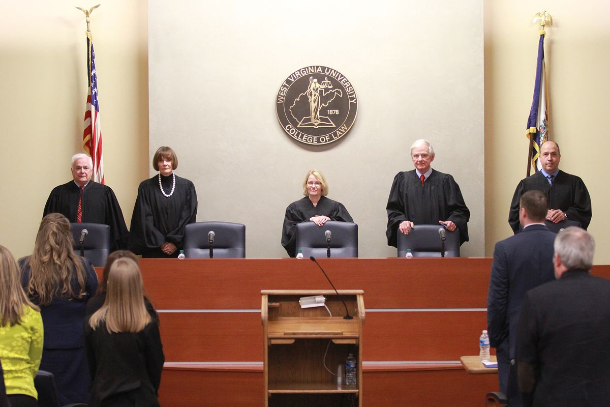 Federal and state judges preside at Moot Court