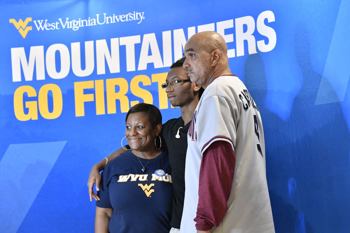 Mountaineer Parents Club to WVU families to annual Fall Family