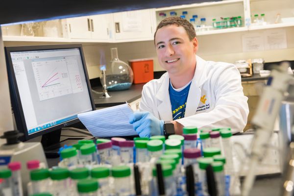 Raymond Anderson, a graduate student in the WVU School of Medicine in lab.