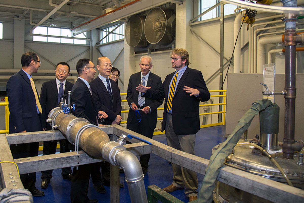 Brian Anderson, director of the WVU Energy Institute, describes work on an experimental plasma gasification project to representatives of Shanxi International Energy Group Company, Ltd.  This emerging technology is testing whether coal, carbon dioxide and