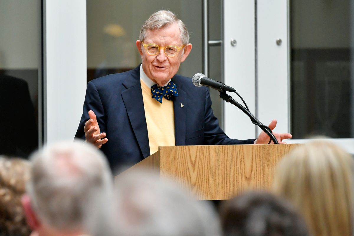 President Gee speaks at the opening of the Distinguished West Virginians Archives